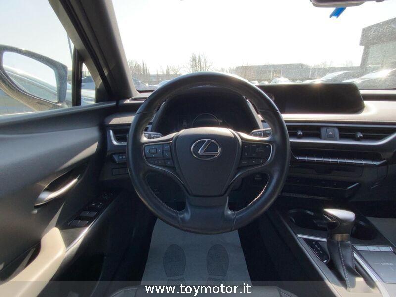 Lexus UX Hybrid Midnight