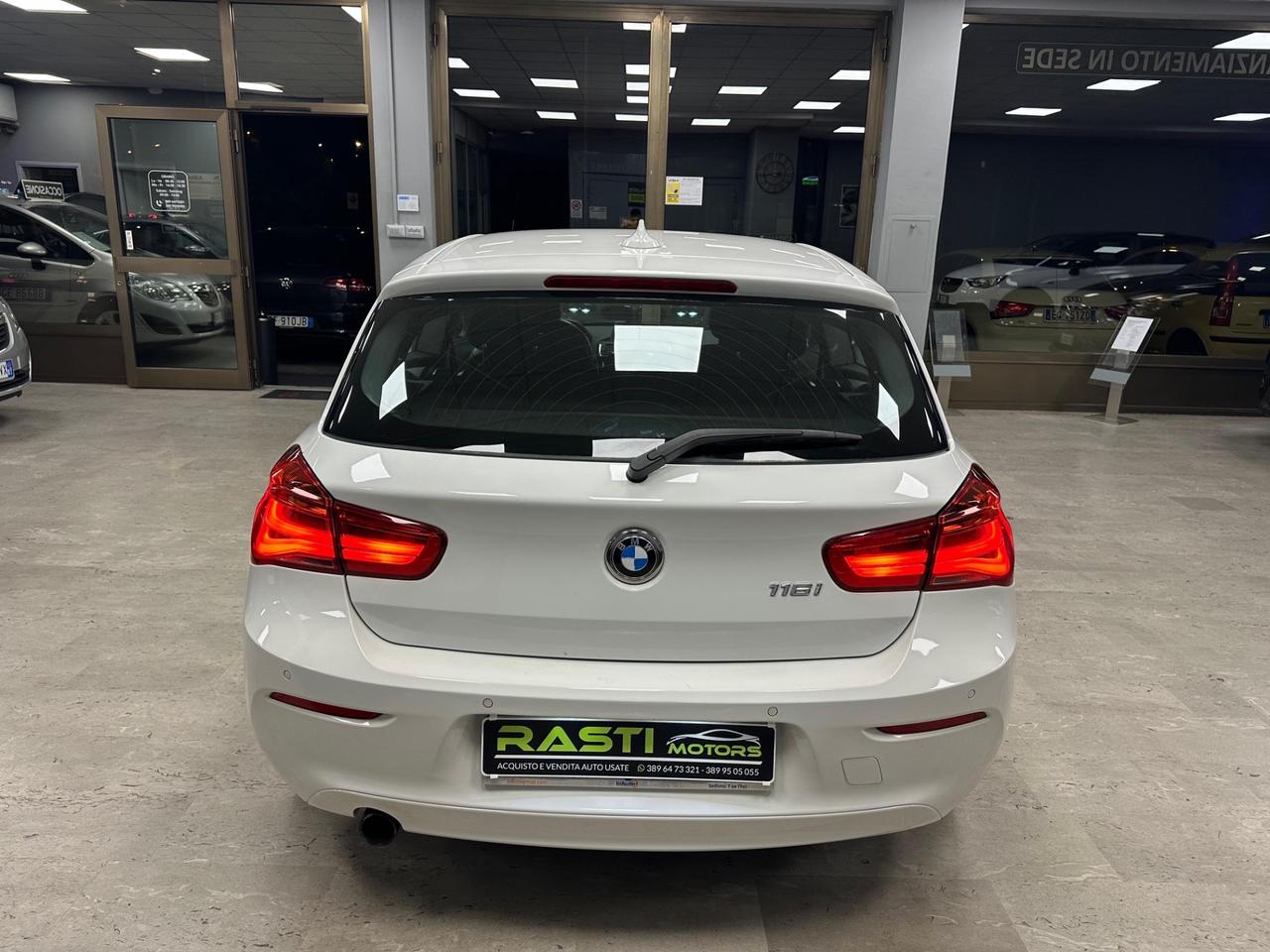 Bmw 116 116i 5p. Urban