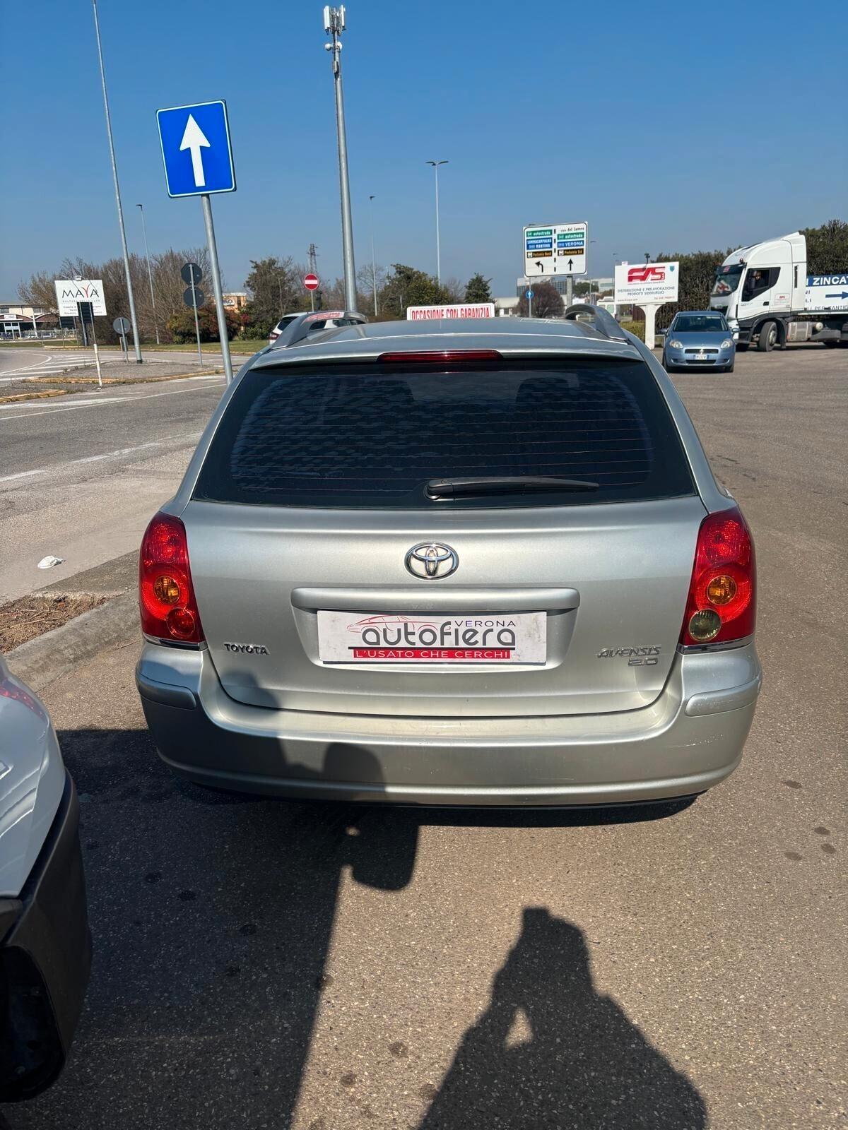 Toyota Avensis 2.0 D-4D 16V Station Wagon