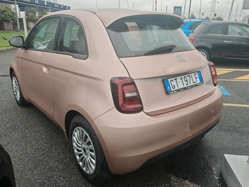 FIAT 500 La Prima Berlina 42 kWh