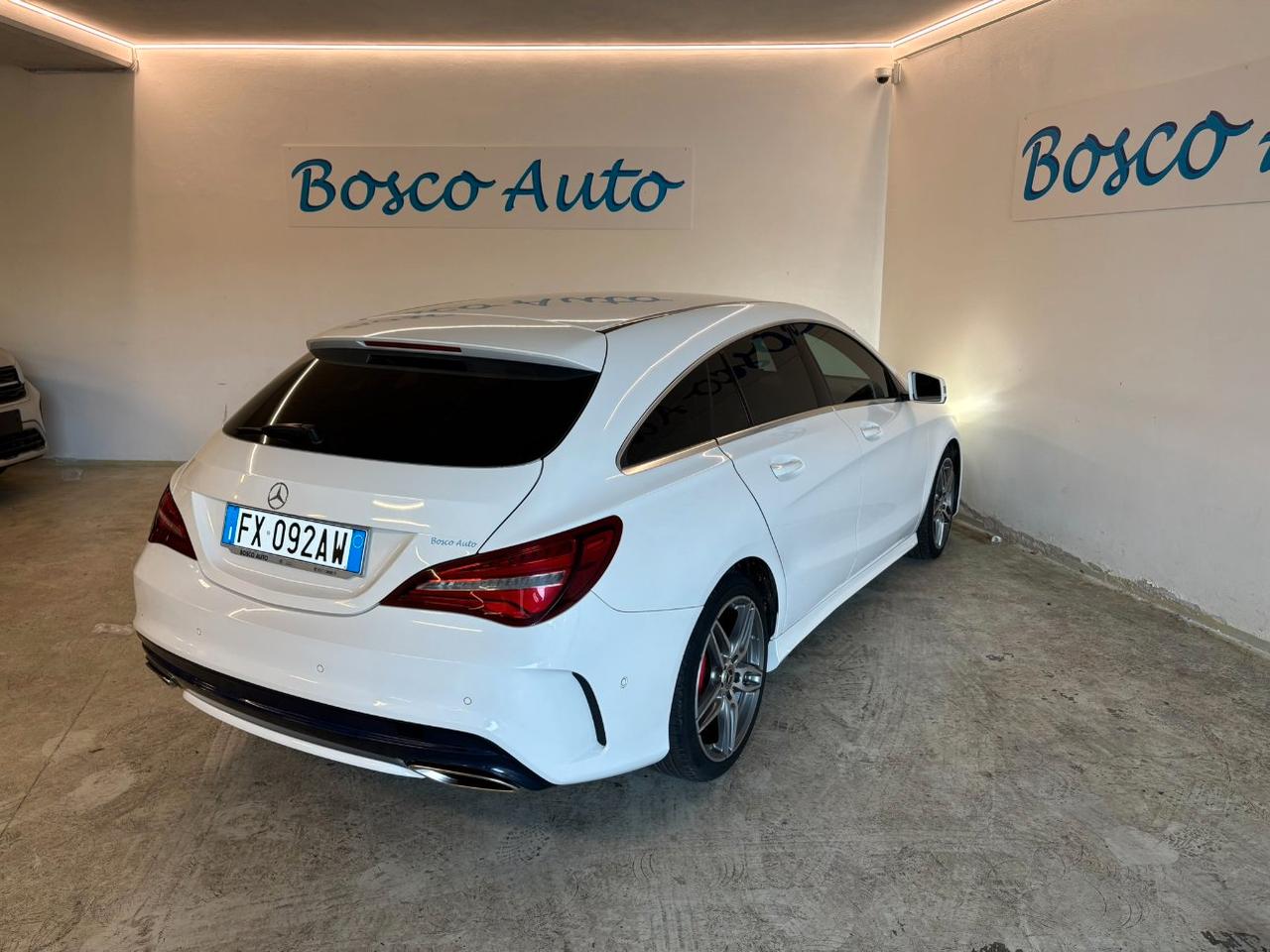 Mercedes-Benz CLA 200 d Shooting Brake Premium S.W.