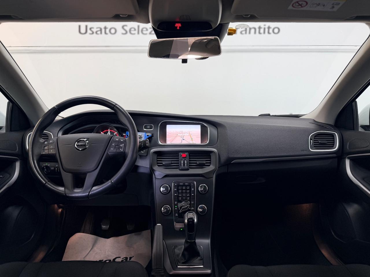 Volvo V40 D2 Inscription 2.0 120cv 07/2018 Euro 6B Neopatentati