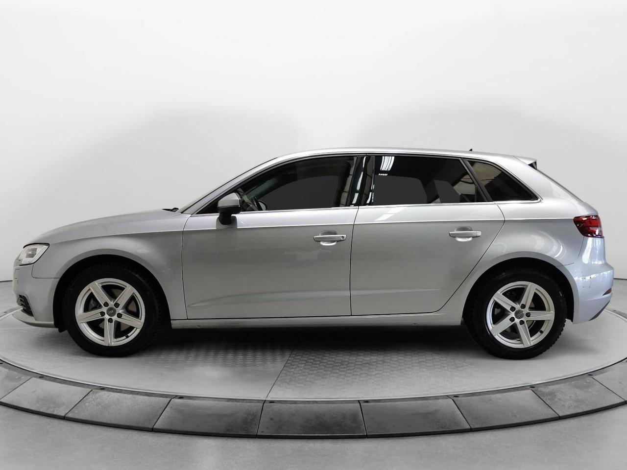 Audi A3 Sportback 30 1.5 g-tron Business 131cv