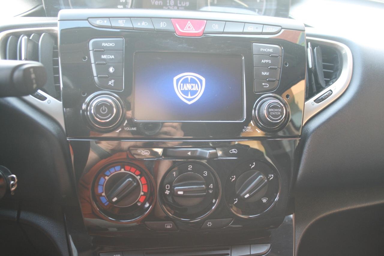 Lancia Ypsilon 1.2 69 CV 5 porte Openinig Edition
