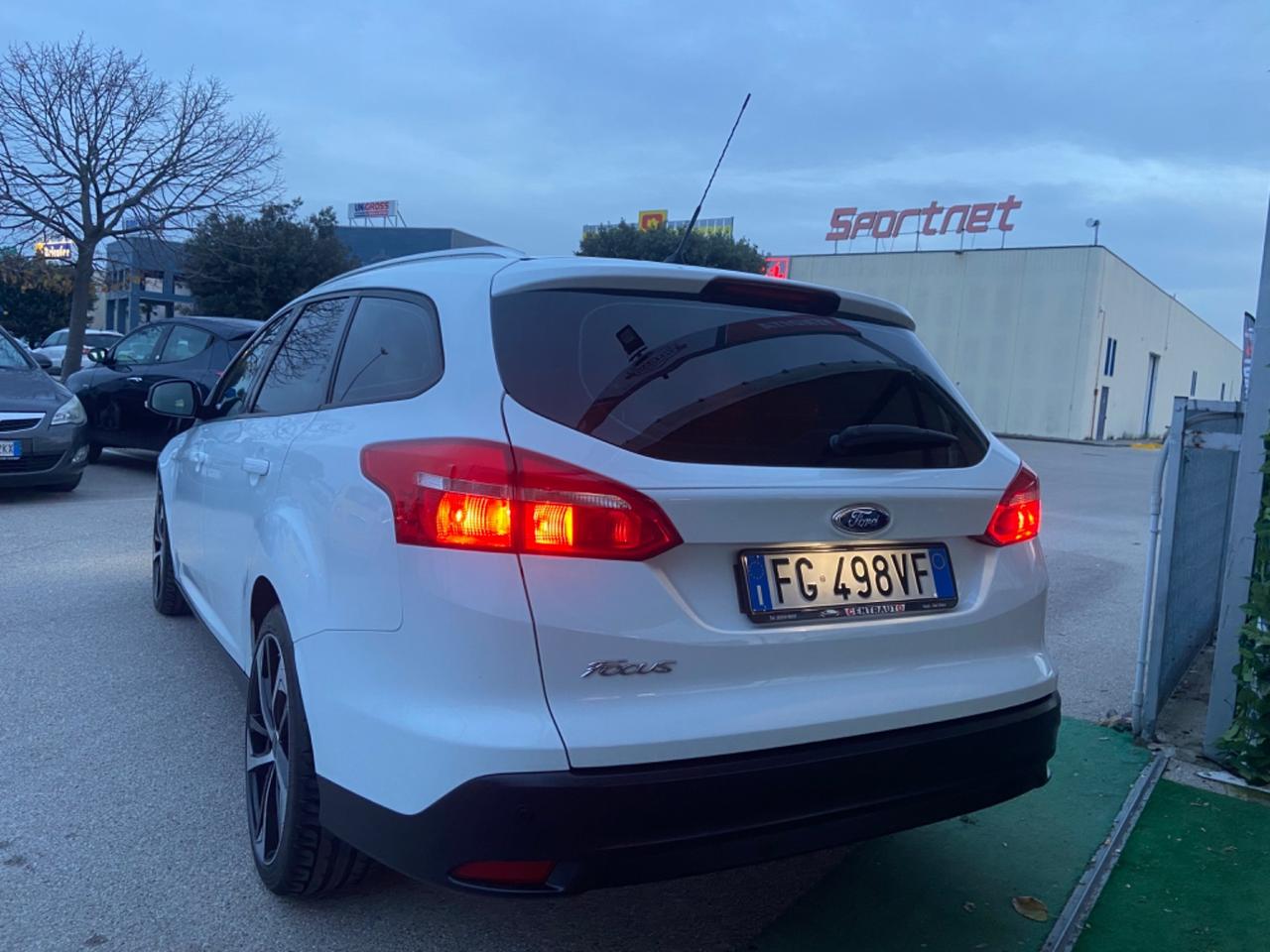 Ford Focus 1.5 TDCi 95 CV SW nuova garanzia12