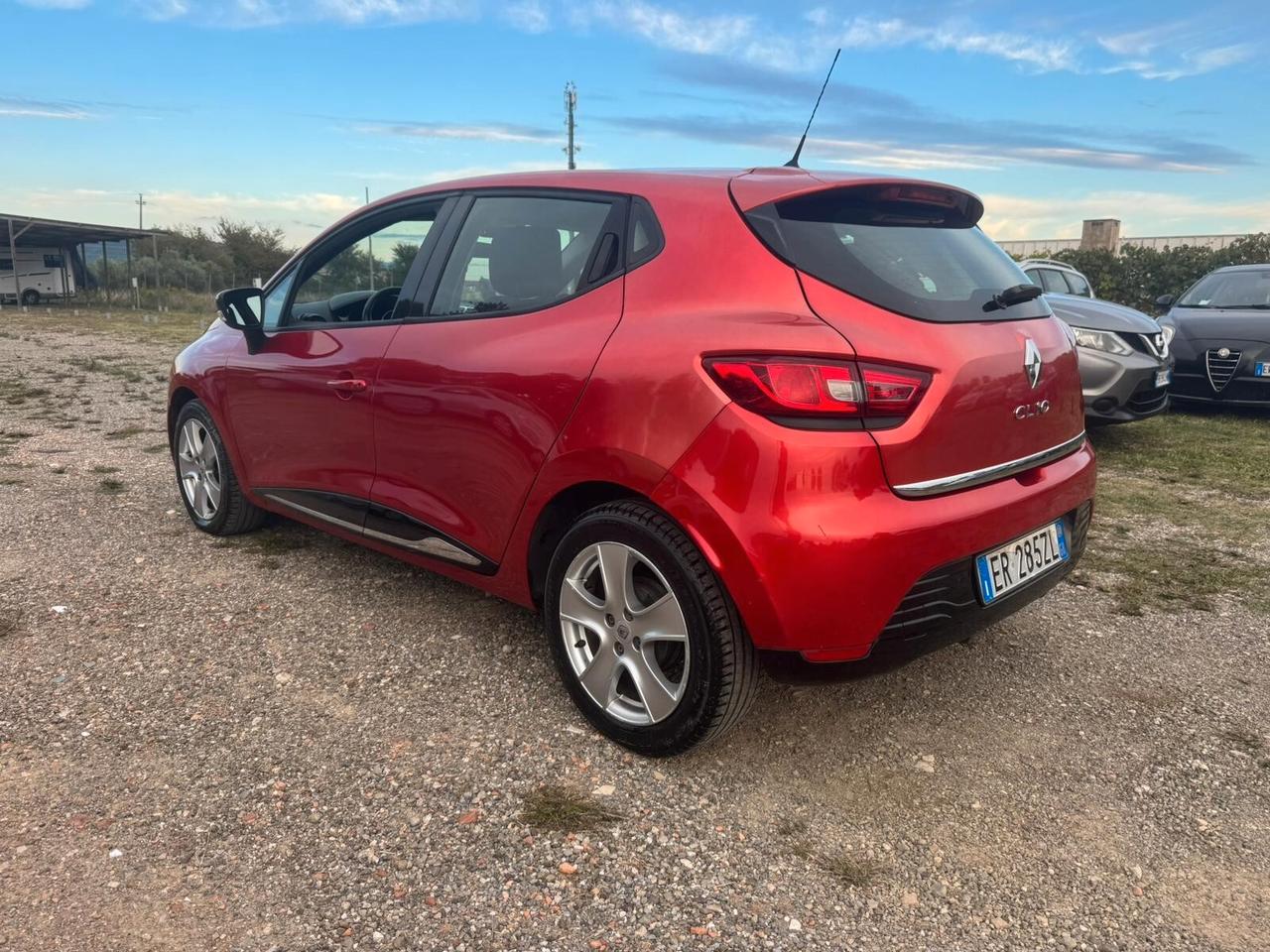Renault Clio 1.2 75CV 5 porte 2013 SOLO 109.000 KM