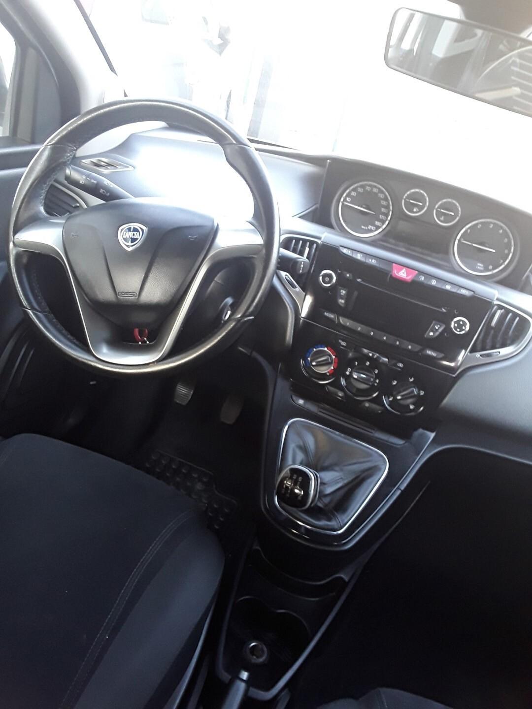 LANCIA Y 1.2 ELEFANTINO