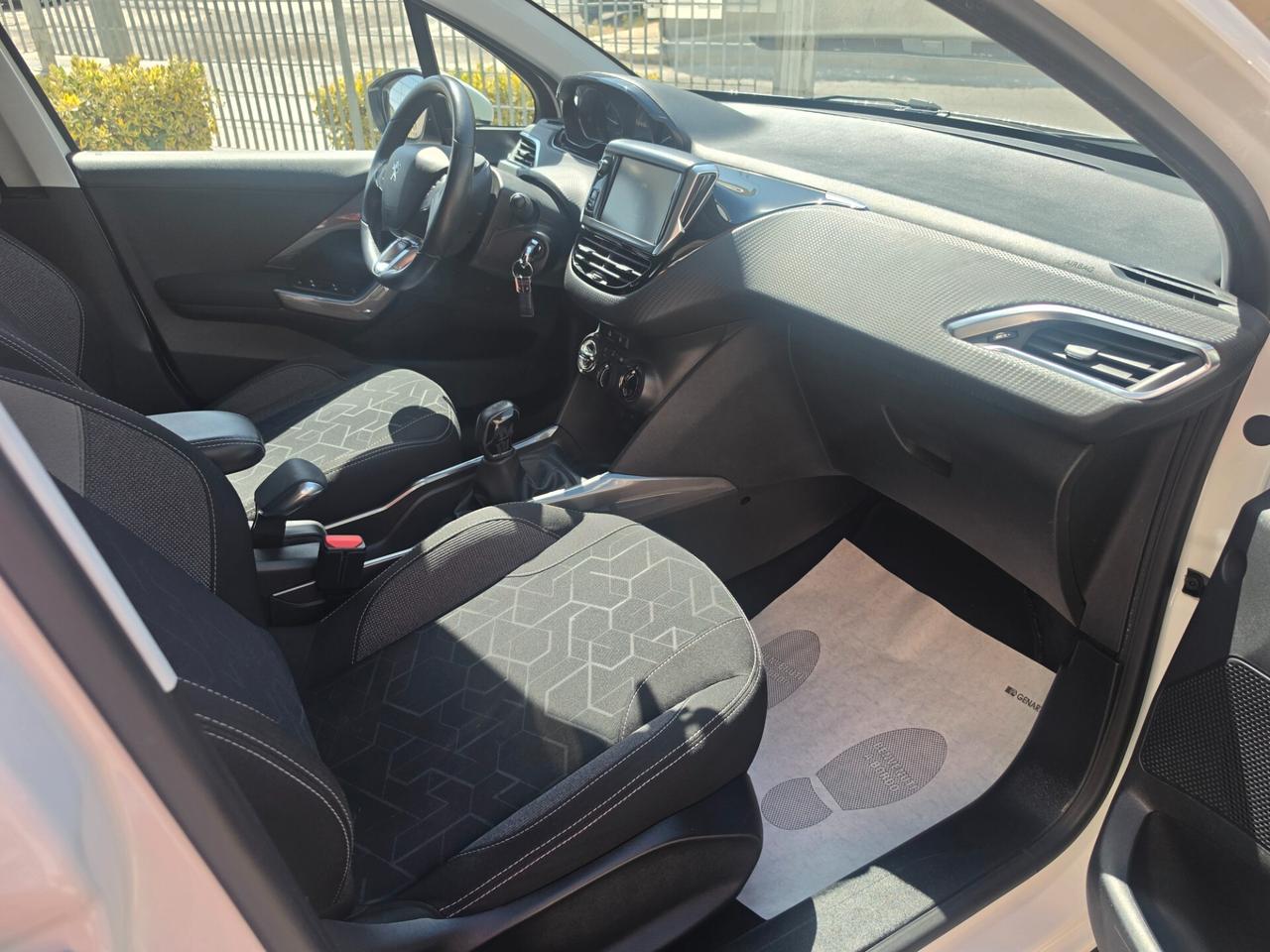 Peugeot 2008 BlueHDi 100 Active