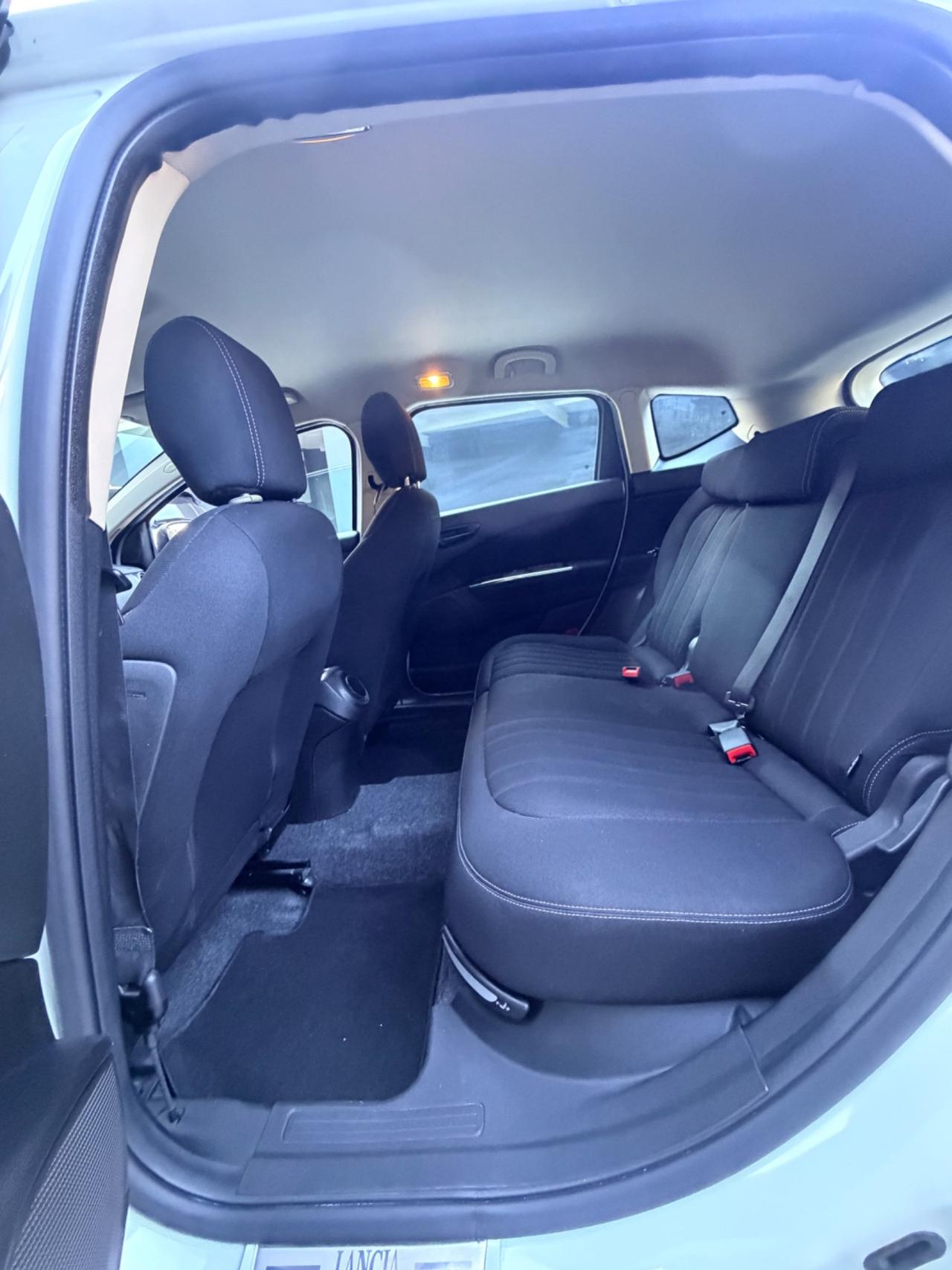 Lancia Delta 1.6 MJT DPF 105 CV ORO