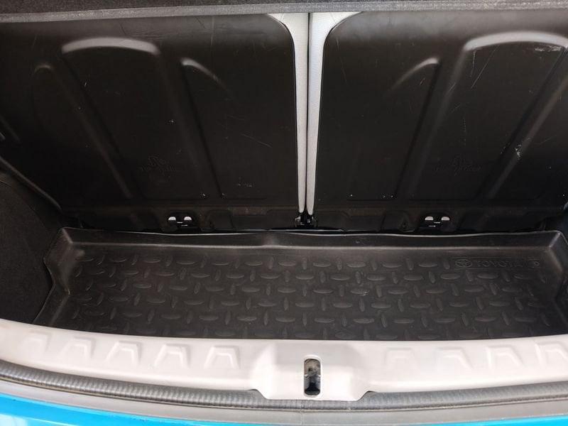 Toyota Aygo Aygo 1.0 VVT-i 69 CV 5 porte x-play MMT