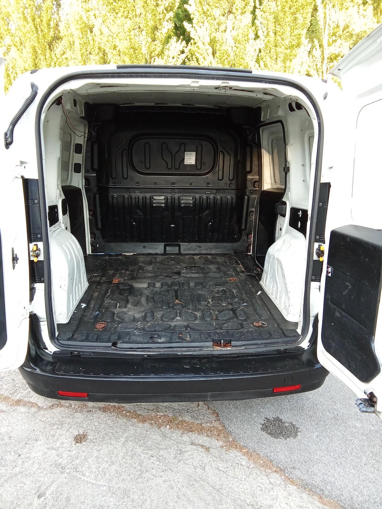 Fiat Doblò 1.4 T-Jet Natural Power 11/015