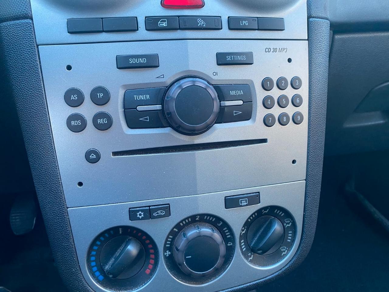 Opel Corsa 1.2 85CV 3 porte GPL-TECH Elective