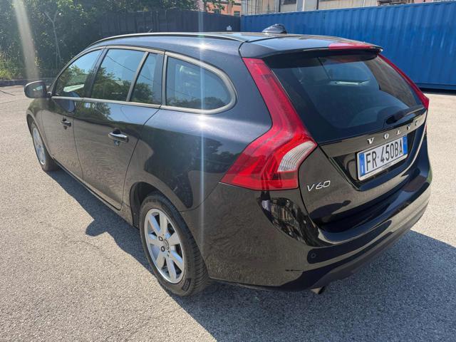 VOLVO V60 D2 1.6 Summum senza nessun lavoro da fare