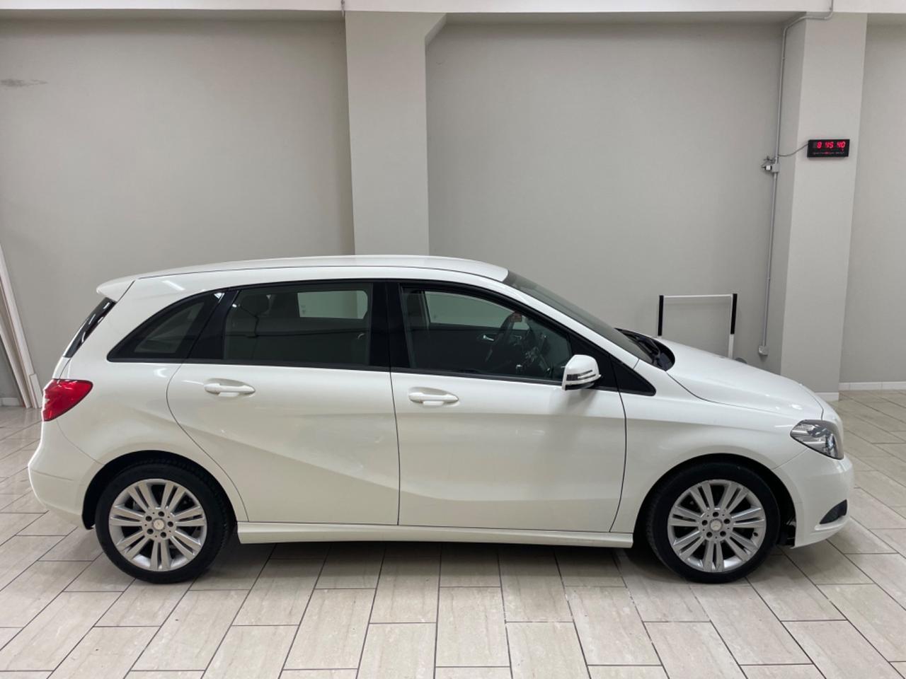 Mercedes-benz B 180 CDI Automatic Executive