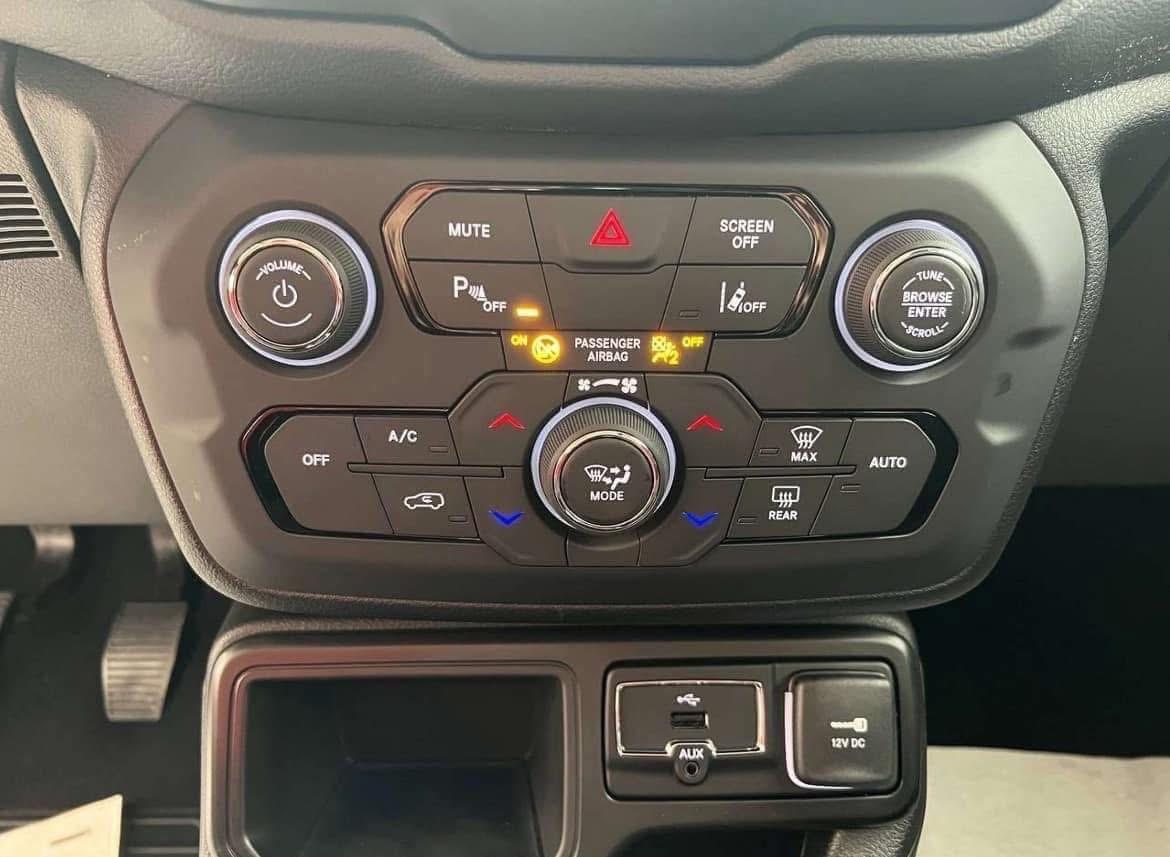 JEEP RENEGADE 1.0 130 CV AUTO A NOLEGGIO CON KM ILLIMITATI
