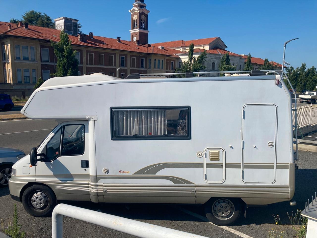 Laika CAMPER