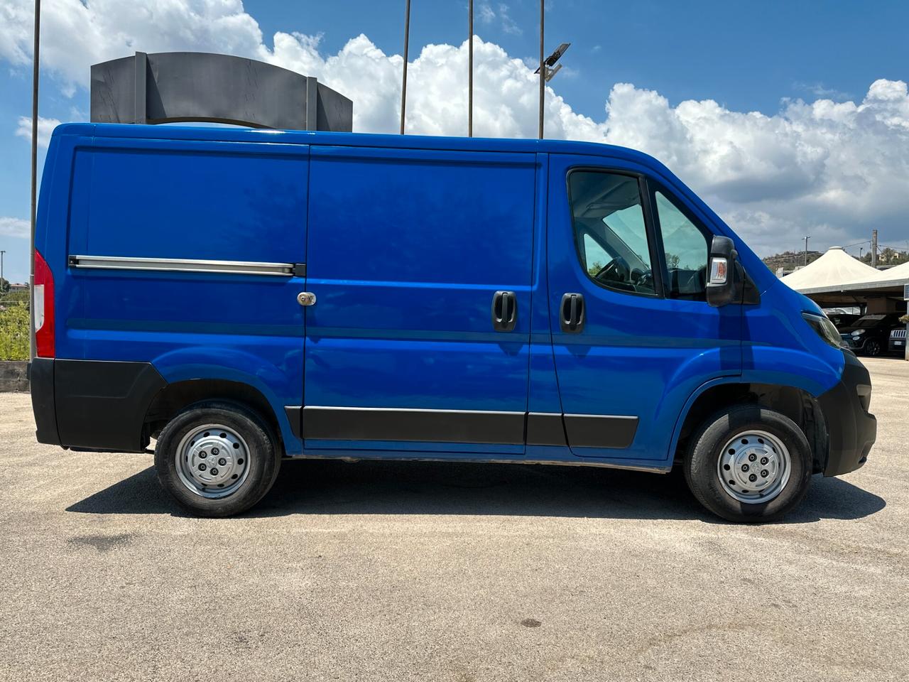 PEUGEOT BOXER 2.0BlueHDi 330L1H1Komfort IVA ESP.