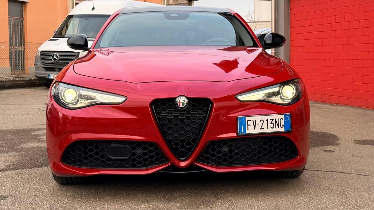 Alfa Romeo Giulia 2.2 Turbodiesel 210 CV AT8 AWD Q4 Veloce