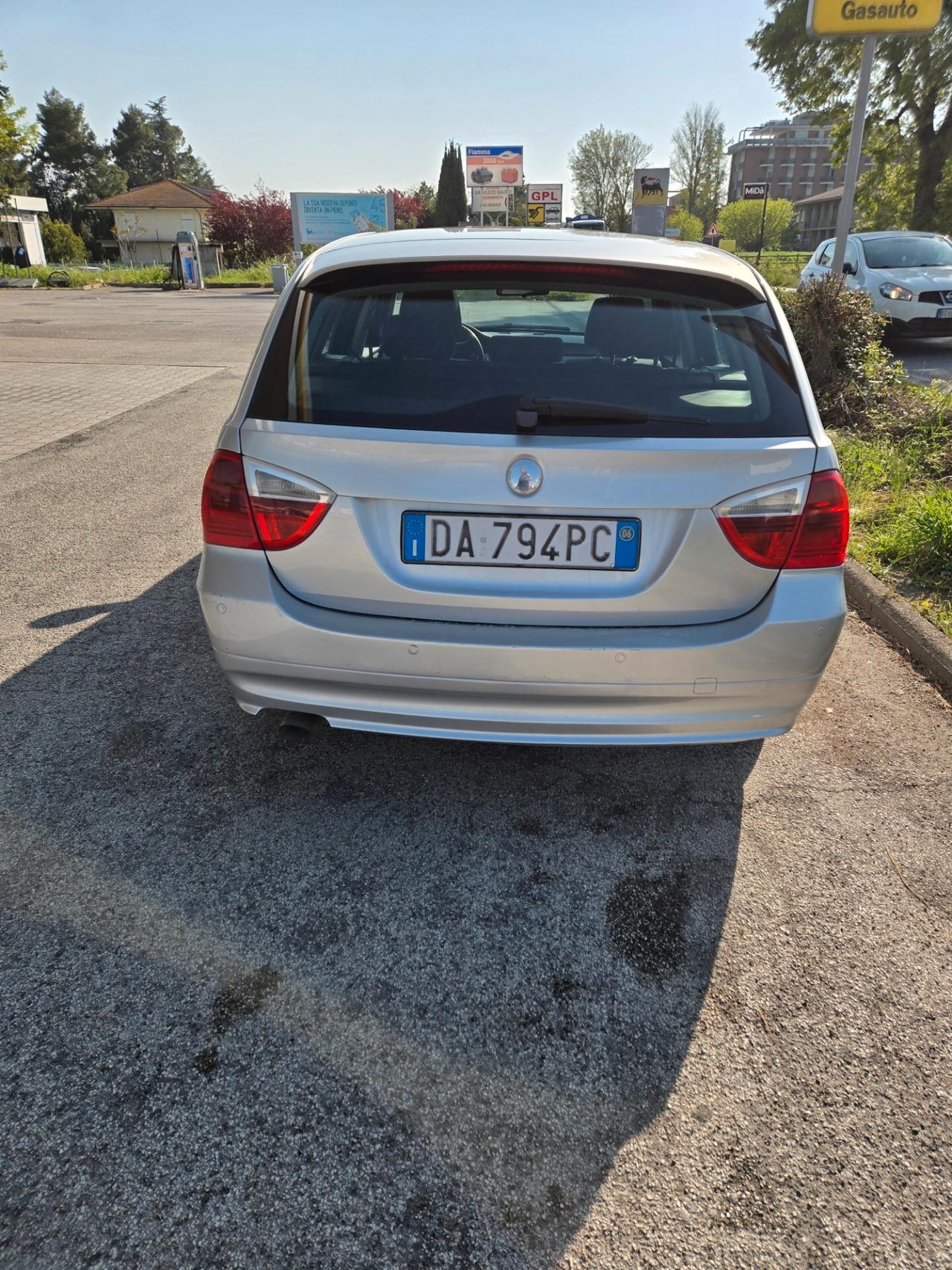 Bmw 320 320d cat Touring Attiva