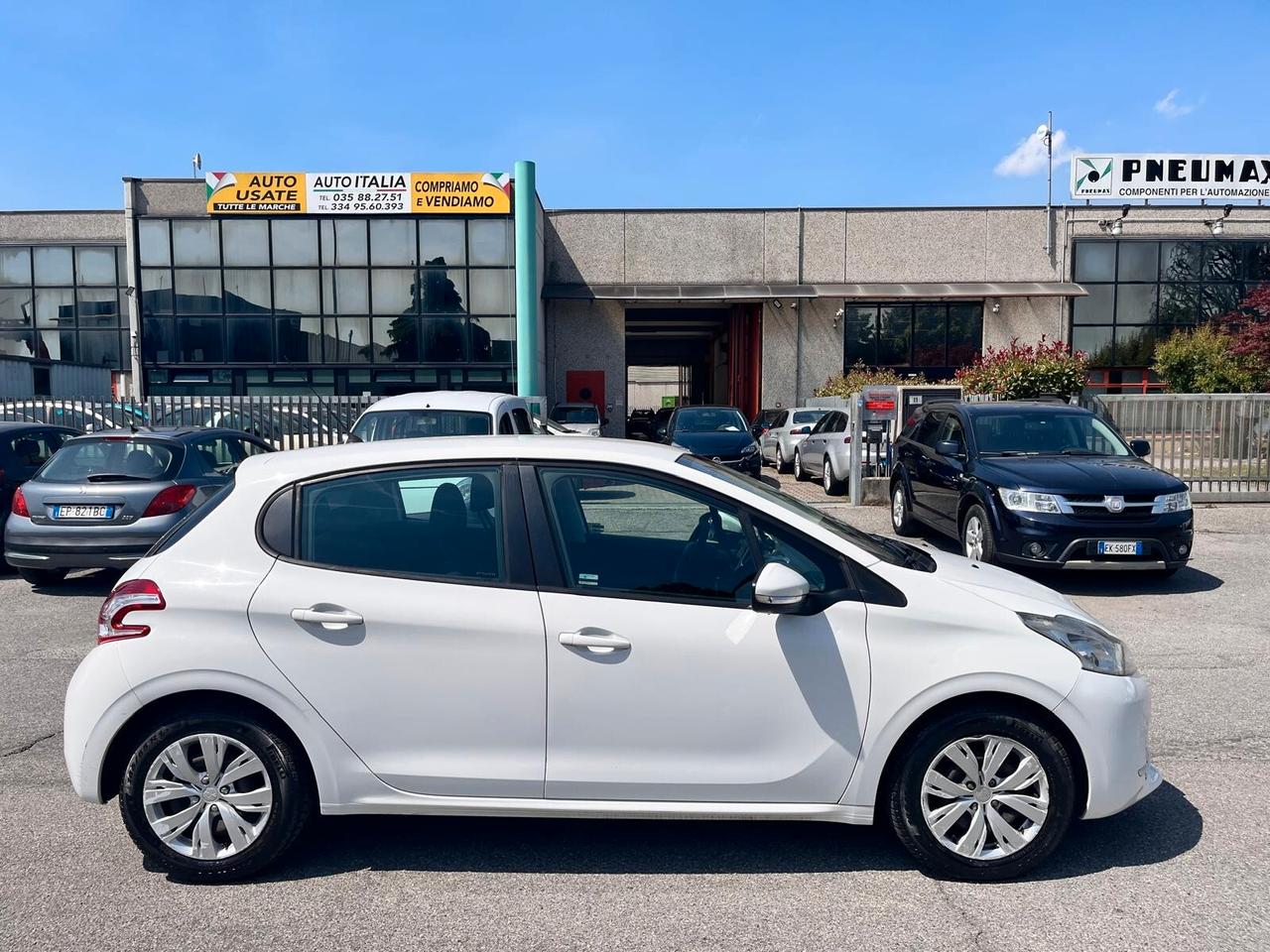 Peugeot 208 1.4 HDi 68 CV 5 porte Access