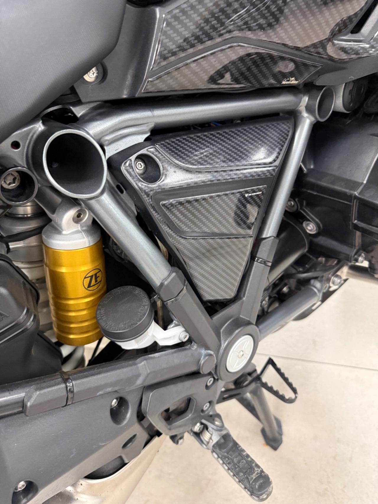 Bmw R 1250 GS Triple black