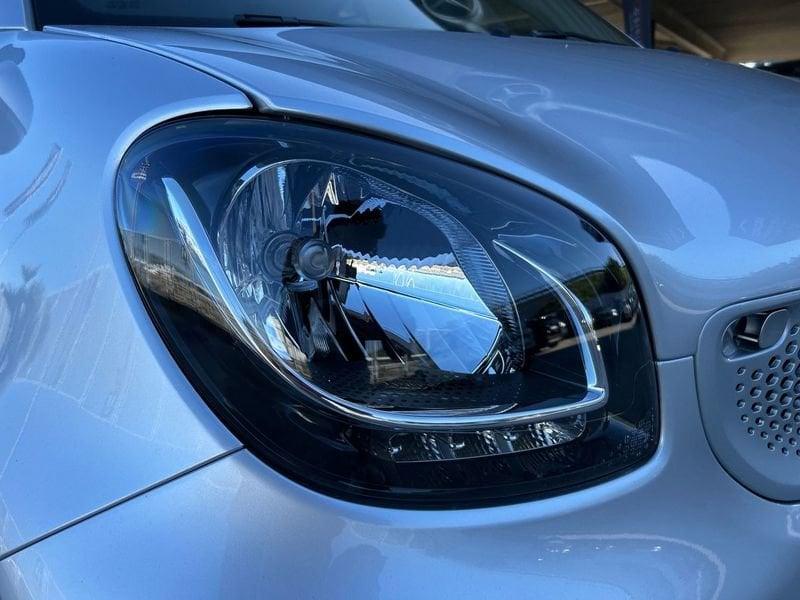 smart fortwo III 2015 1.0 Passion 71cv twinamic my18