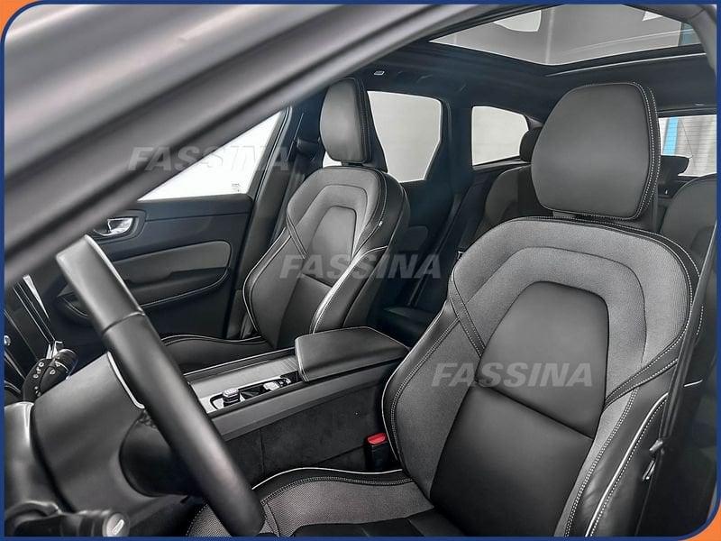 Volvo XC60 XC60 T6 Plug-in hybrid AWD automatico Plus Dark