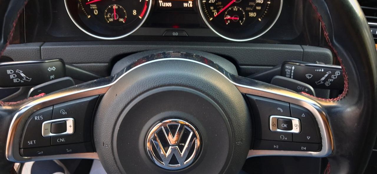 Volkswagen Golf GTI Performance 2.0 TSI DSG 5p. BlueMotion Technology