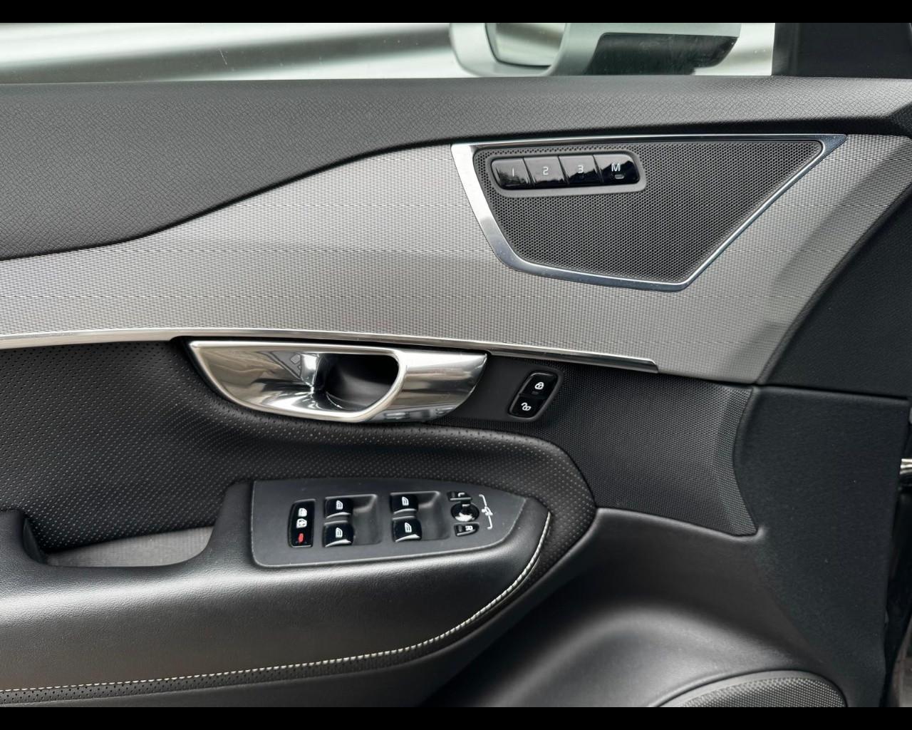 VOLVO XC90 D5 R-DESIGN AWD GEARTRONIC