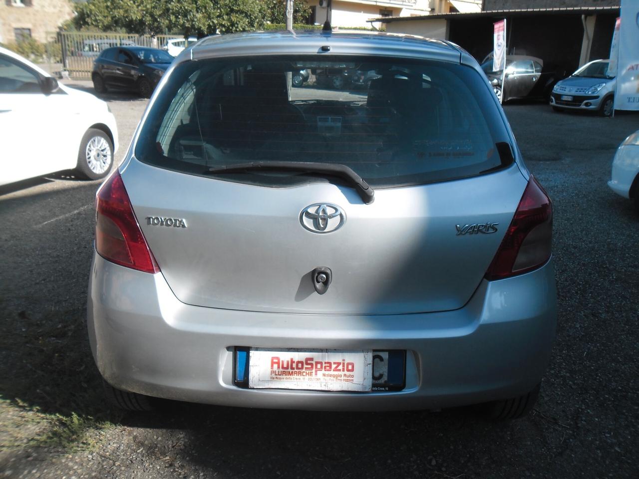Toyota Yaris 1.0 5 porte Sol