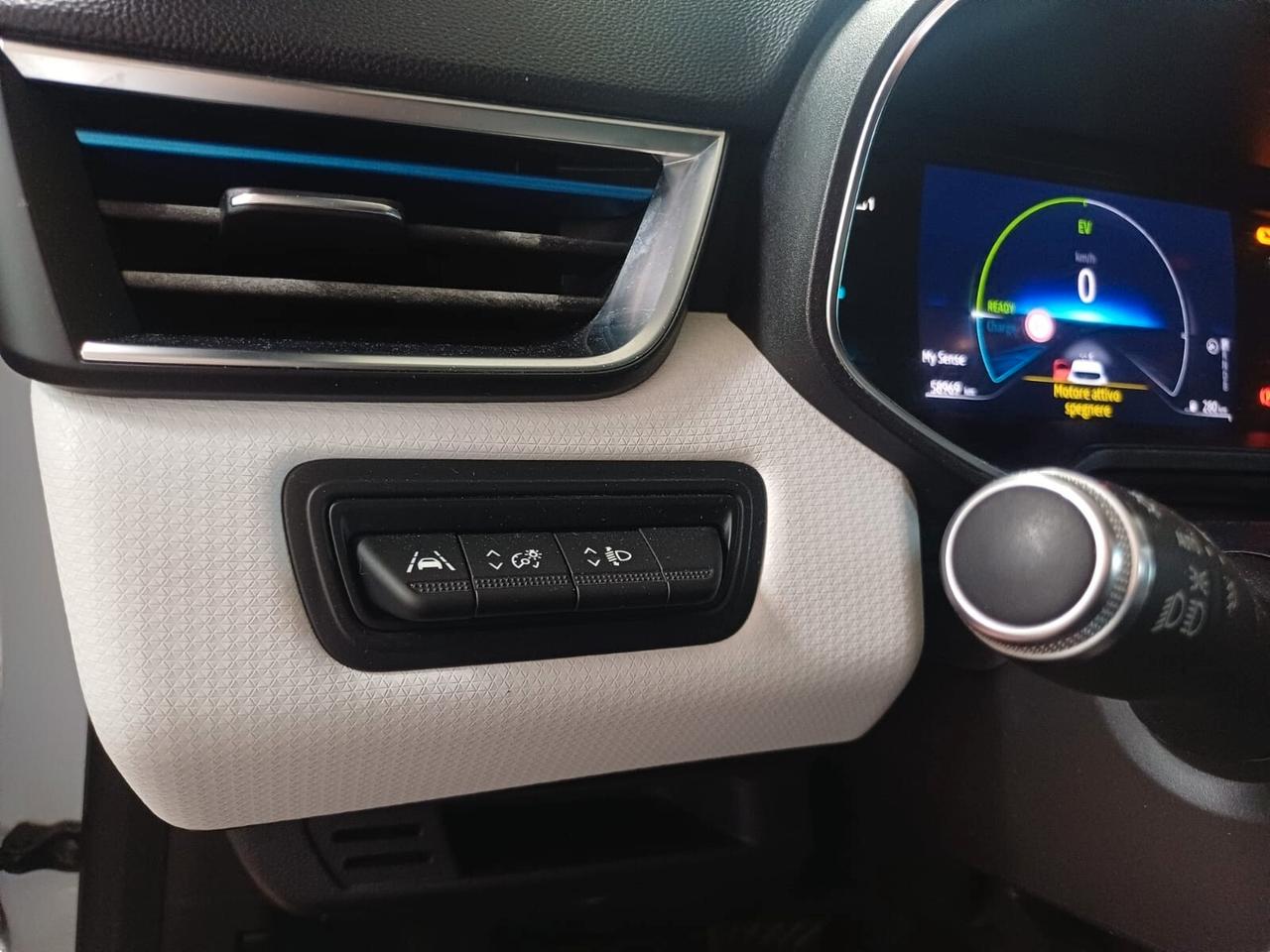 Renault Clio Full Hybrid E-Tech 140 CV | da €224 al mese