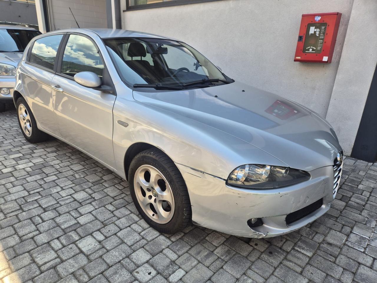 Alfa Romeo 147 1.6 16V TS (105) 5 porte