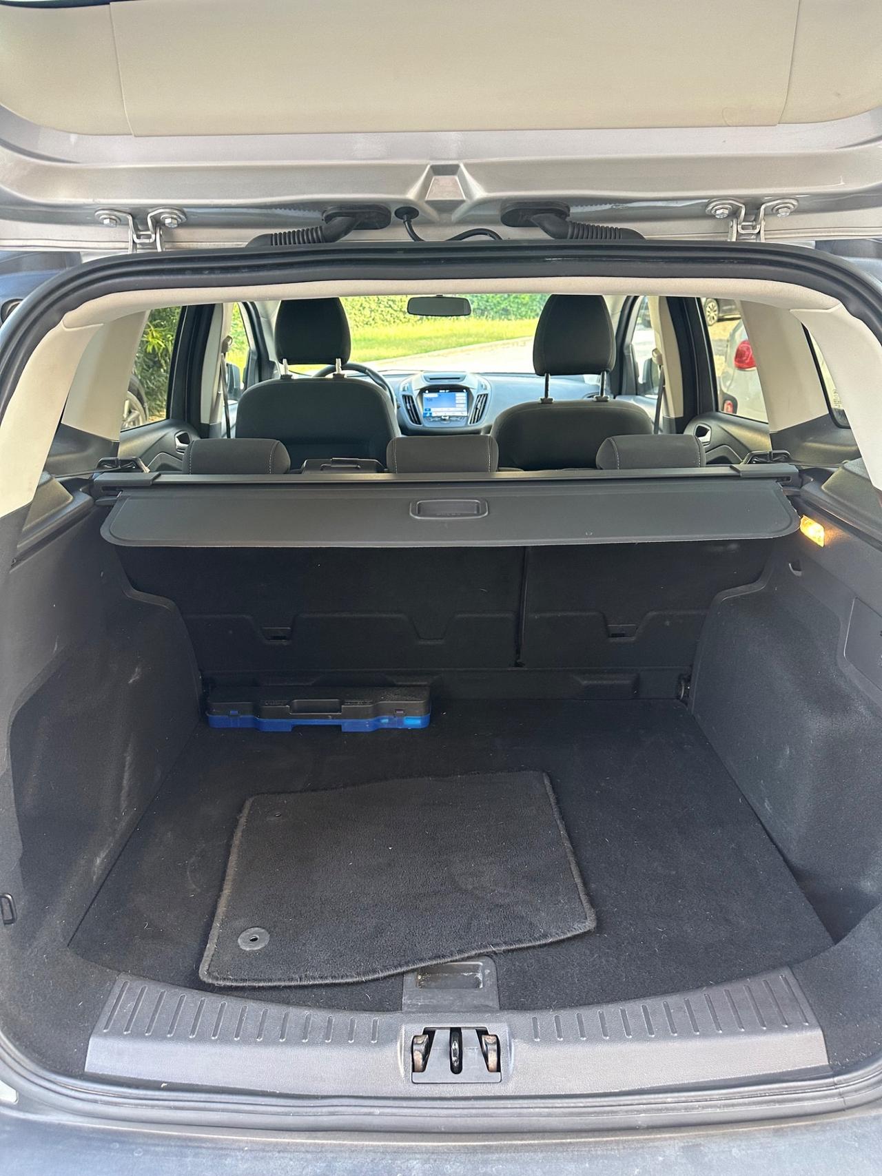 Ford Kuga 1.5 TDCI 120 CV S&S 2WD Business