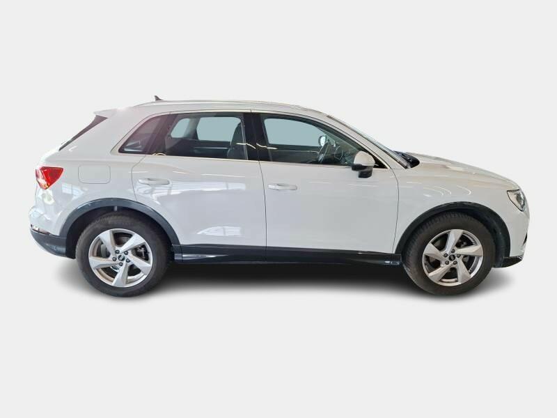 AUDI Q3 35 TDI S tronic Business Advanced