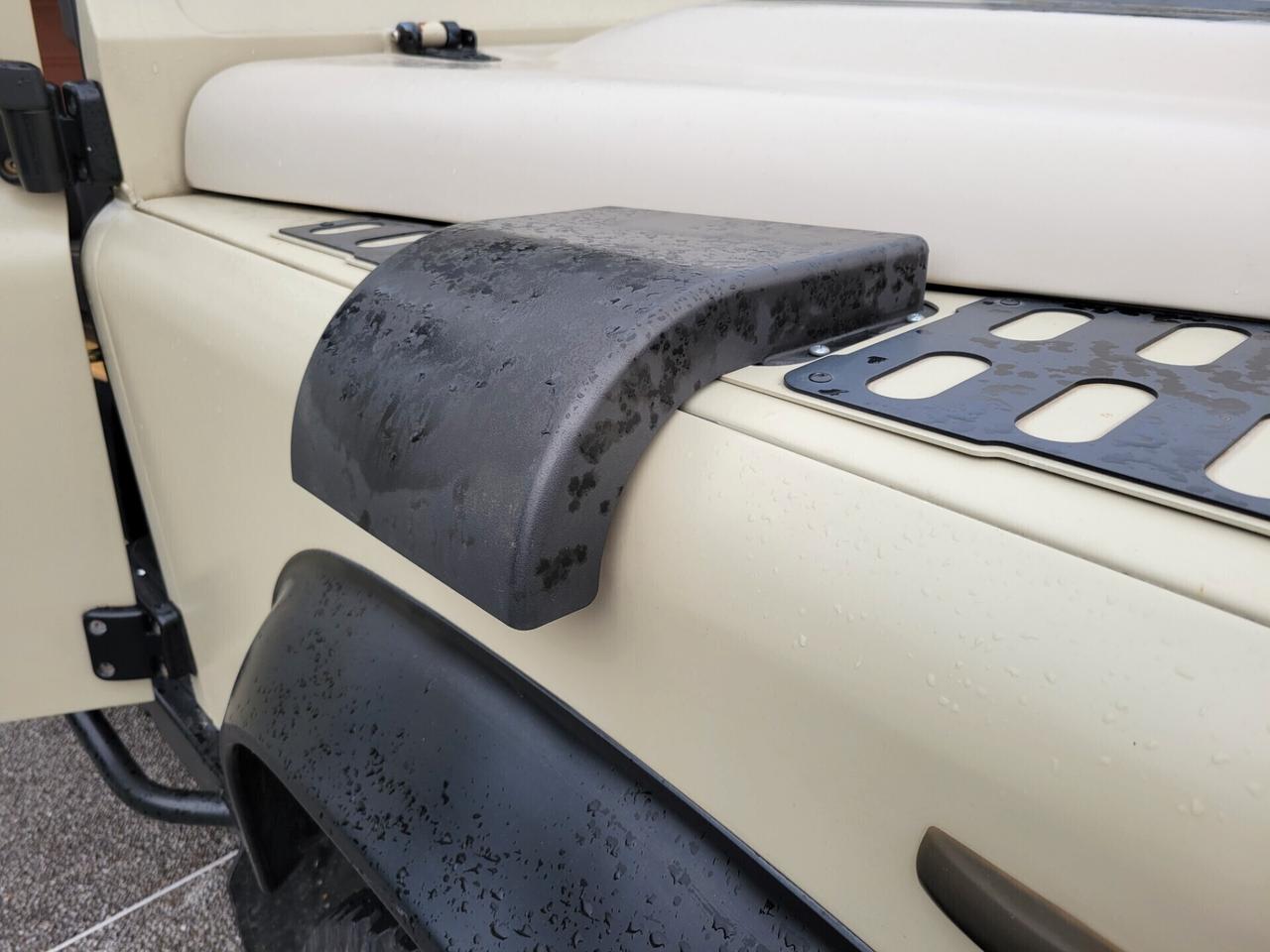 Land Rover Defender 90 turbodiesel Hard-top