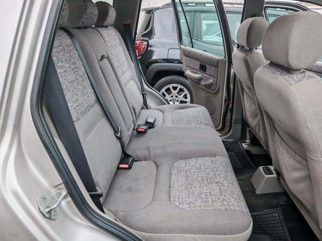 Land Rover Freelander 2.0 TD cat Station Wagon XE