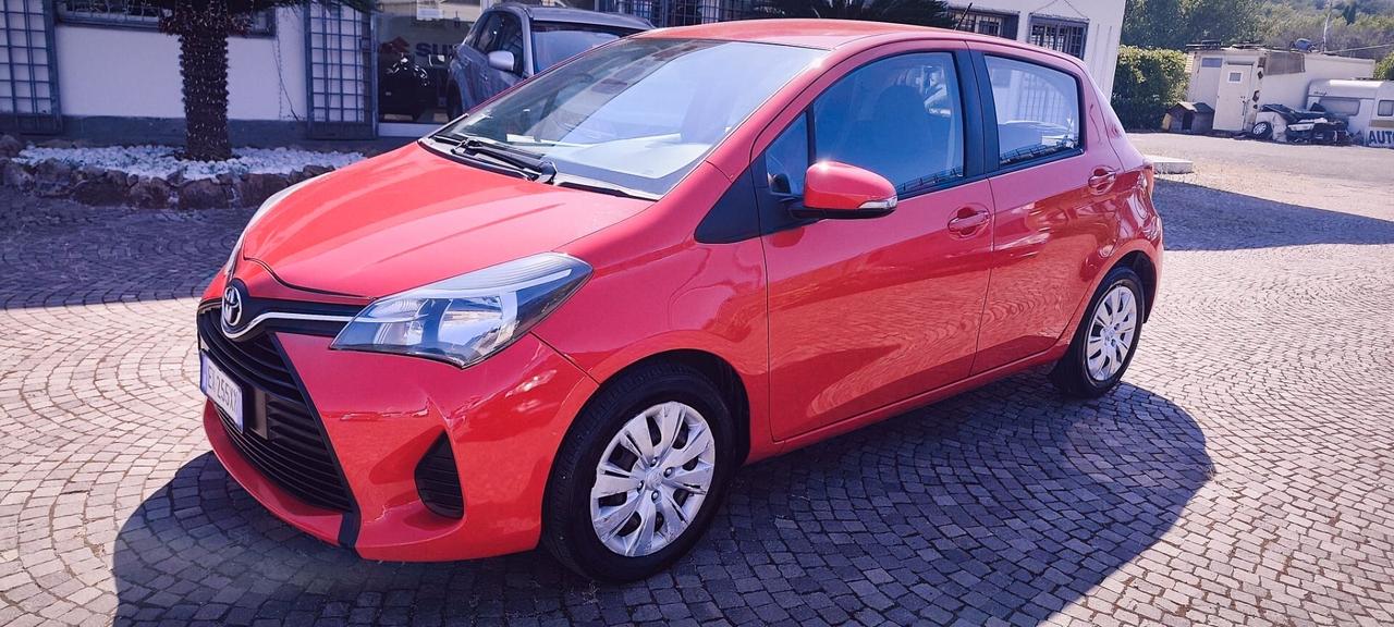 Toyota Yaris 1.0 5 porte