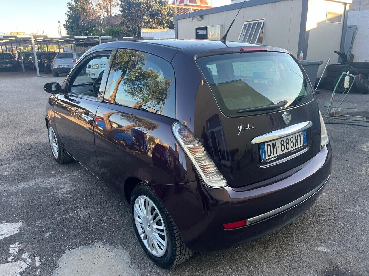 Lancia Ypsilon 1200 benzina/ gpl