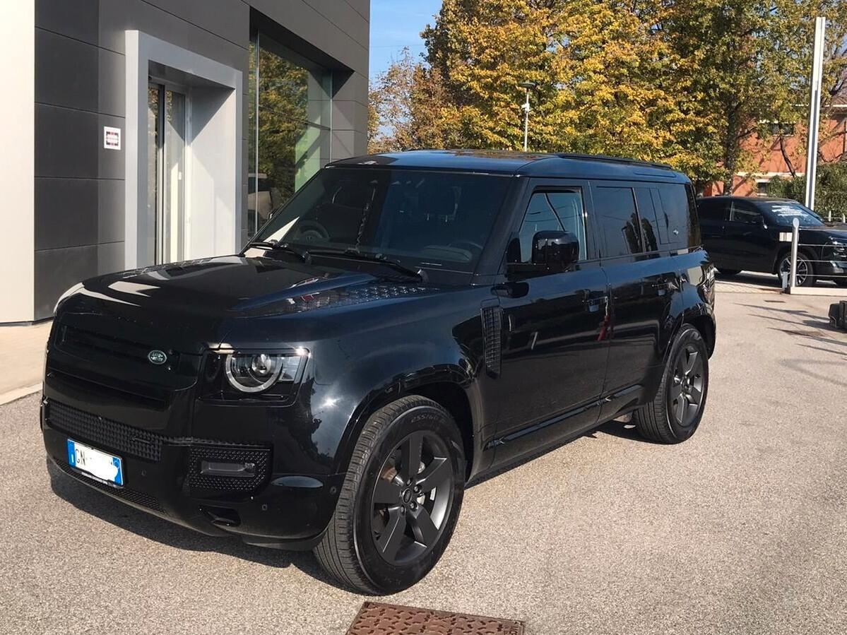 Land Rover Defender 110 3.0D I6 200 CV AWD Auto X-Dynamic SE