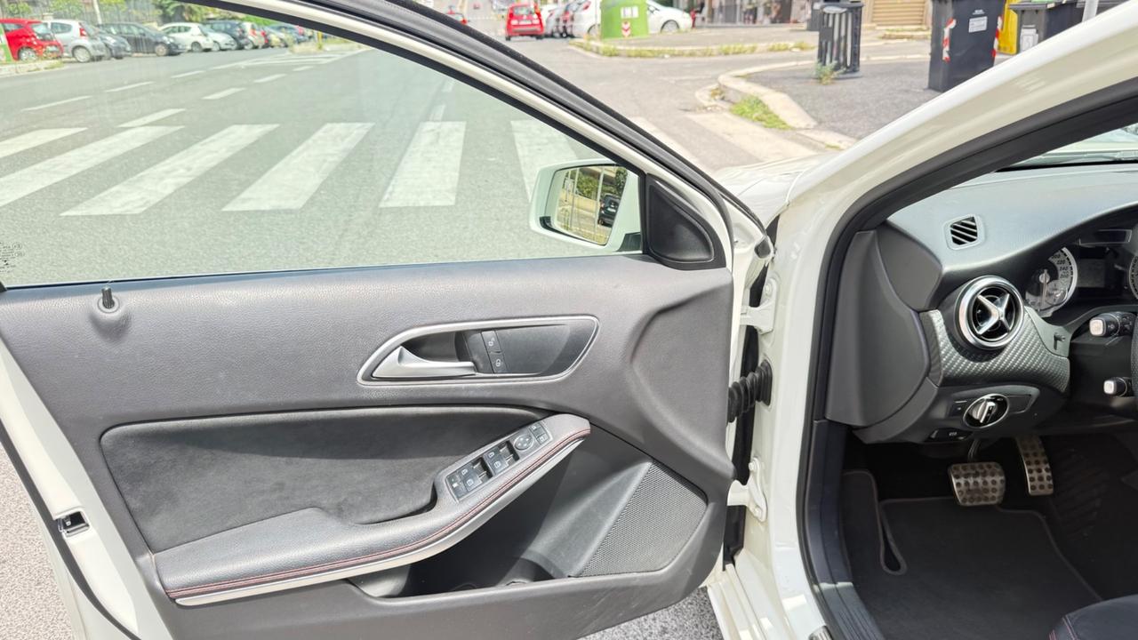 Mercedes-benz A 200 d Automatic Premium LED PDC ALCANTARA NAVI BLUETOOTH