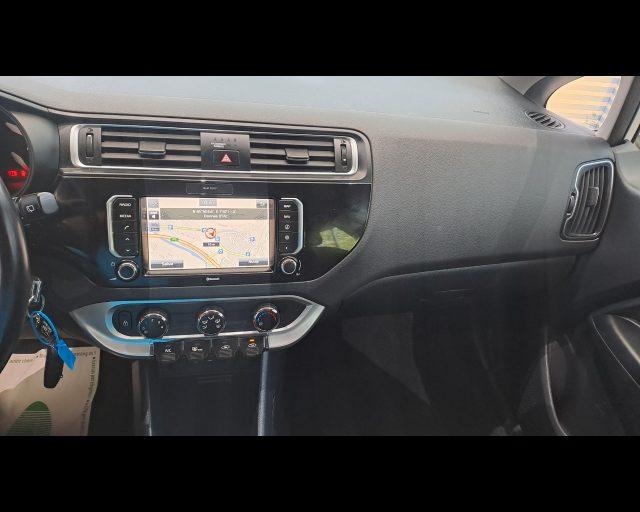 KIA Rio 5p 1.1 crdi Active E6