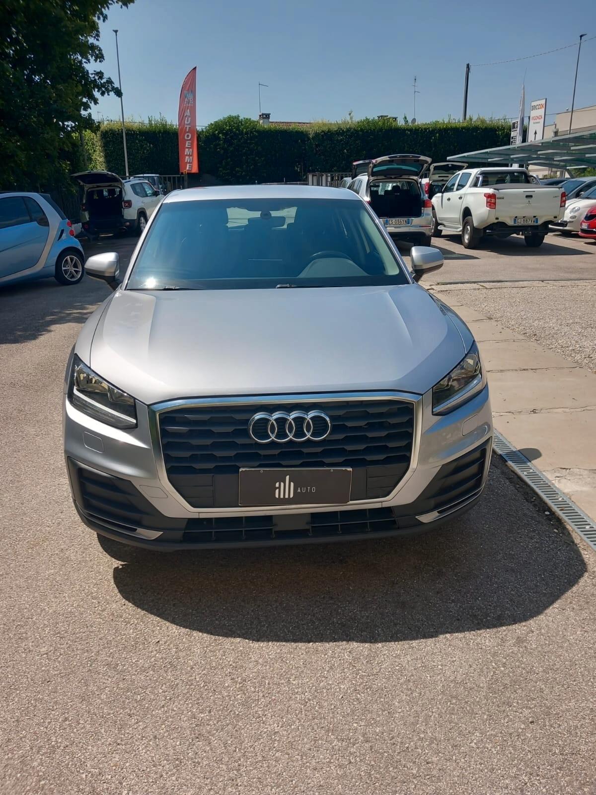 Audi Q2 30 TDI Business