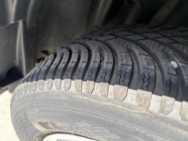 PEUGEOT 2008 BlueHDi 110 S&S Active