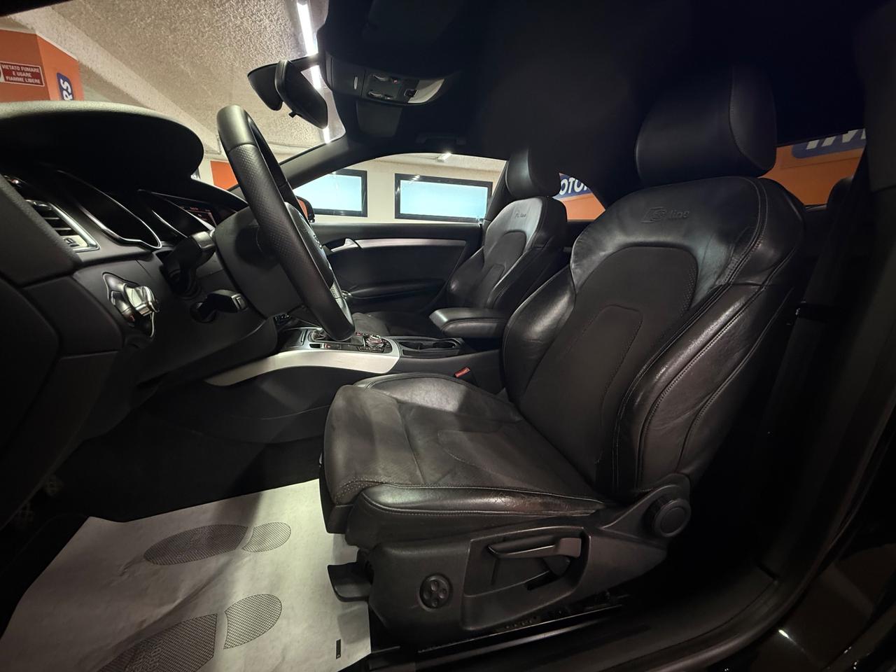 Audi A5 Coupé 2.0 TDI 177 CV S-line Total Black