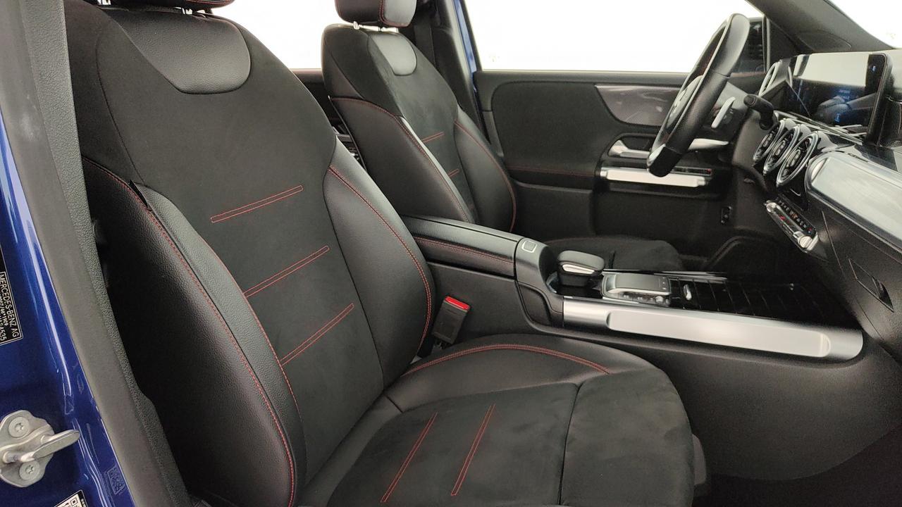 Mercedes-Benz GLB 200 d Premium auto