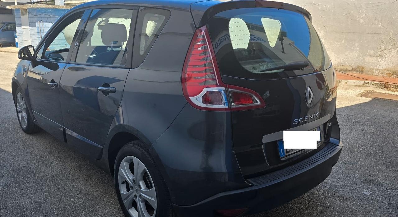 Renault Scenic Scénic X-Mod 1.5 dCi 110CV Luxe