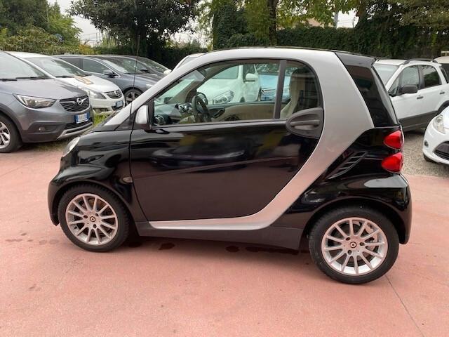 Smart ForTwo 1000 52 kW MHD coupé passion