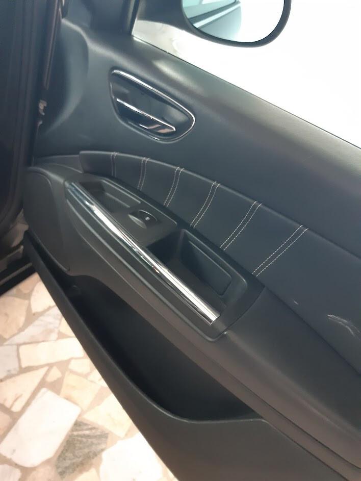 Lancia Delta 1.6 MJT DPF Oro unico proprietario