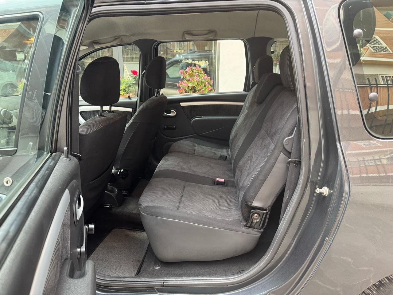 Dacia Logan 1.6 85cv GPL 7 POSTI