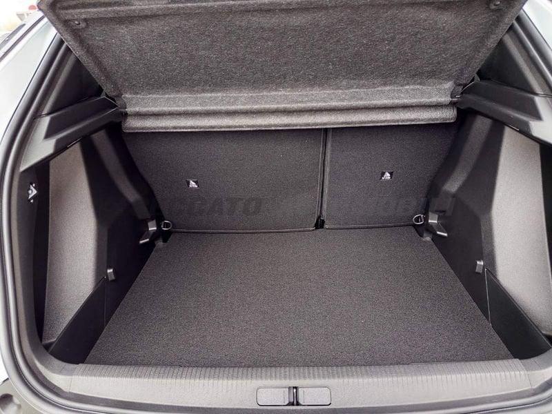 Peugeot 2008 2008 1.2 hybrid Allure 136cv e-dcs6